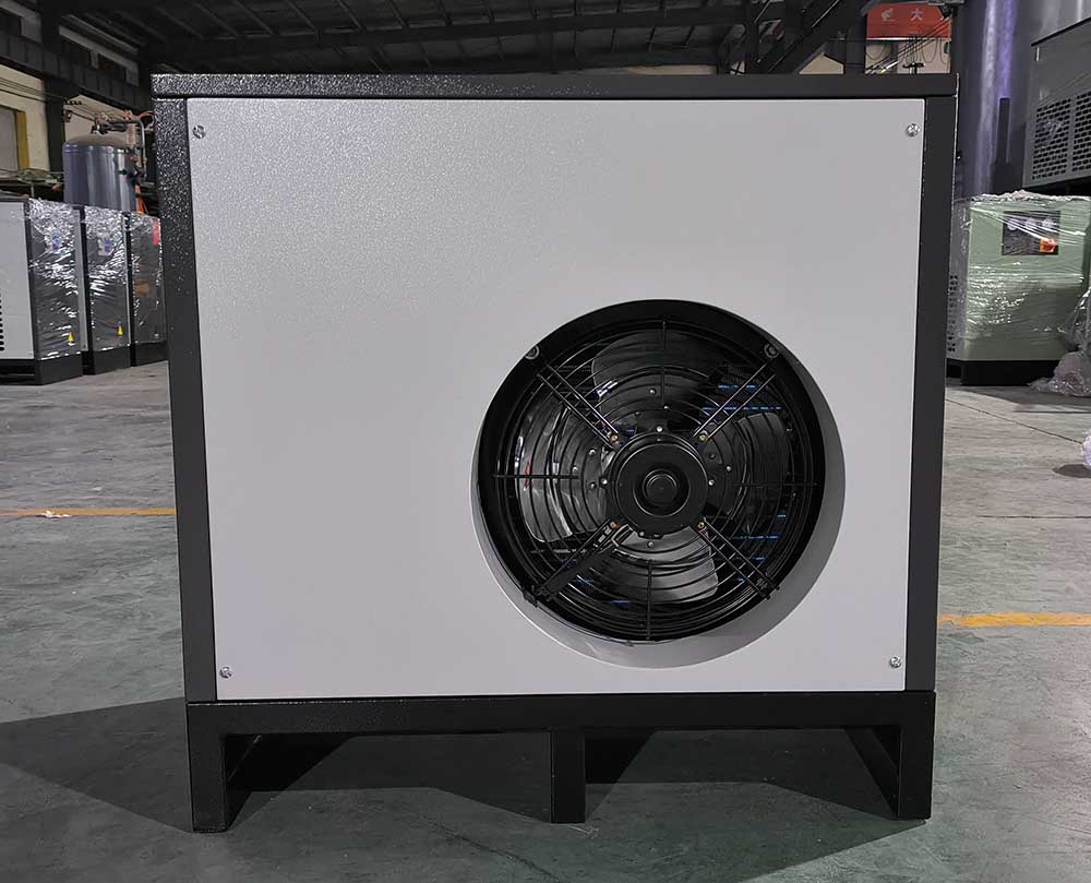 High precision refrigerated air dryer machines used with air compressor