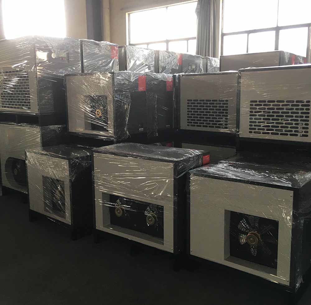 High precision refrigerated air dryer machines used with air compressor