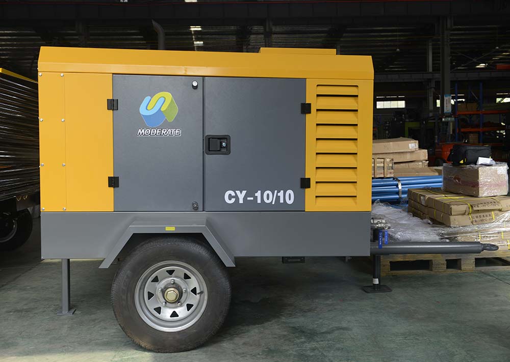 Portable Diesel Mobile 10Bar Rotary Screw Air Compressor