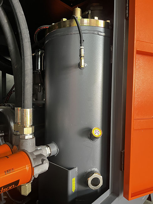 Diesel engine mobile screw air compressor for drill rig use